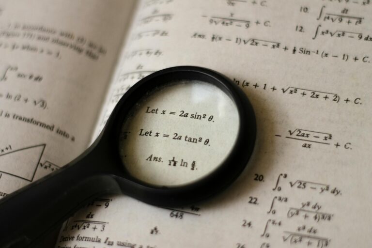 Does the GRE Have Calculus? General Test vs Mathematics Subject Test