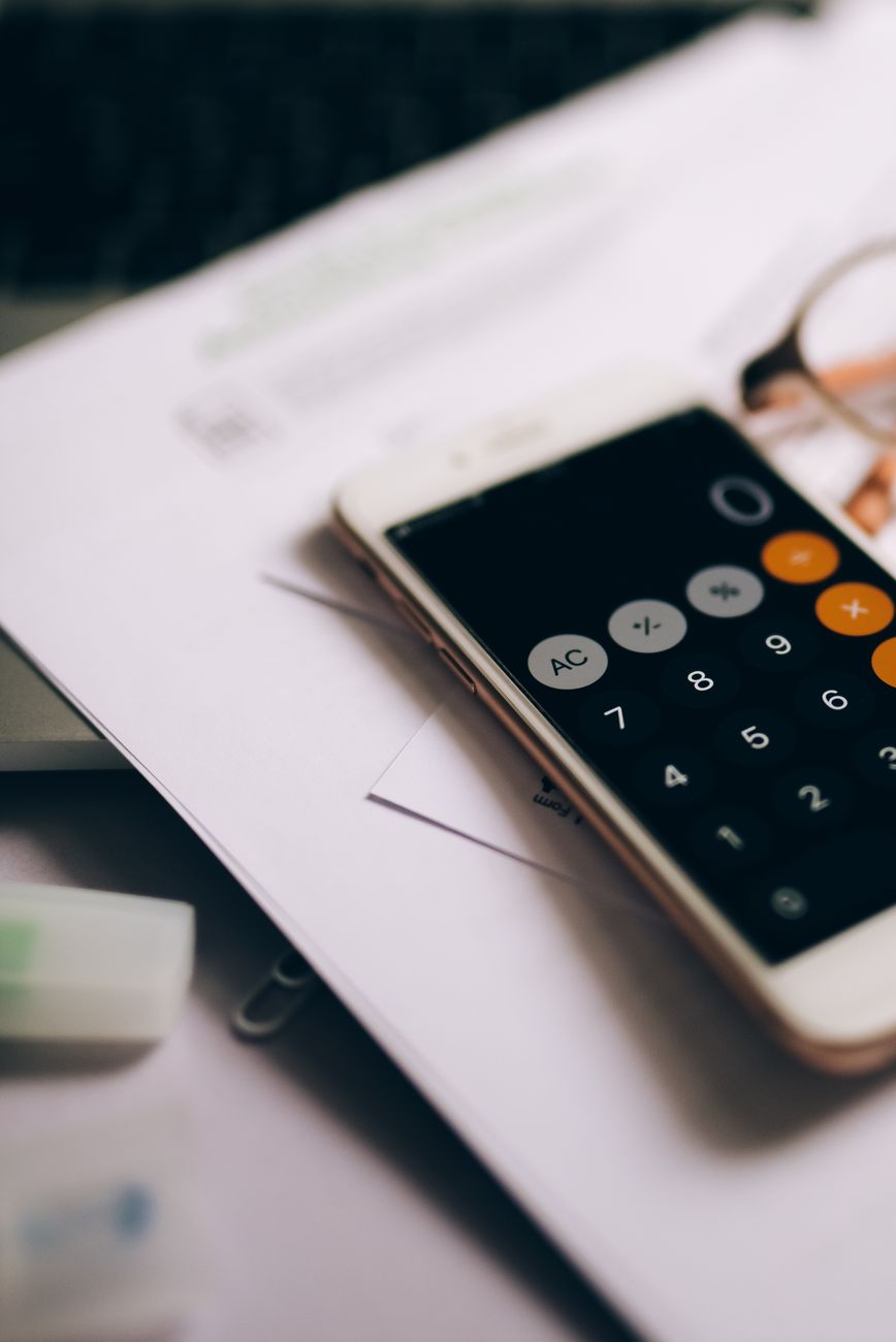 What Calculator Is Allowed on the GRE: On-Screen vs Paper-Delivered Rules